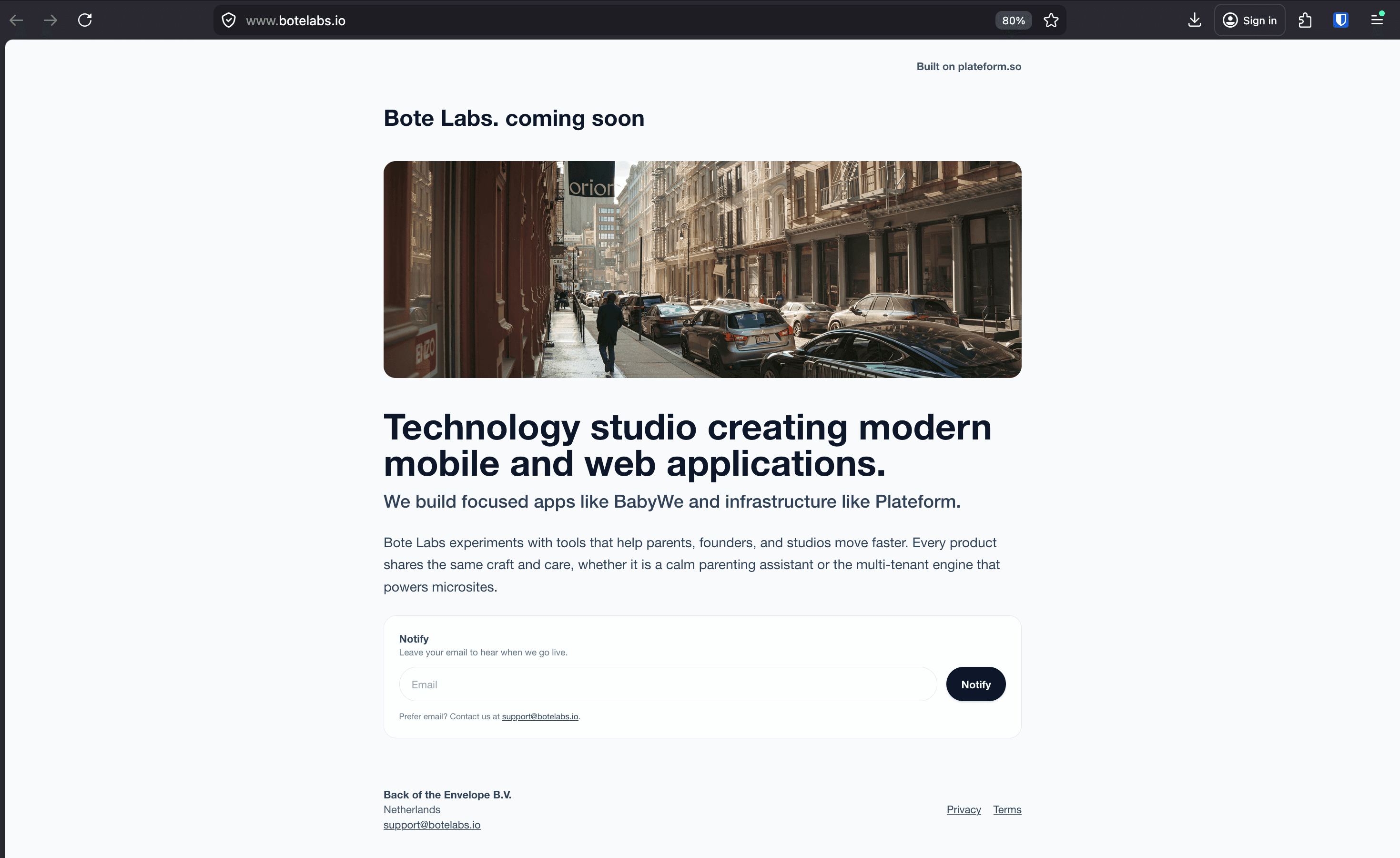 A live coming-soon page published on Plateform — headline, countdown, email signup.